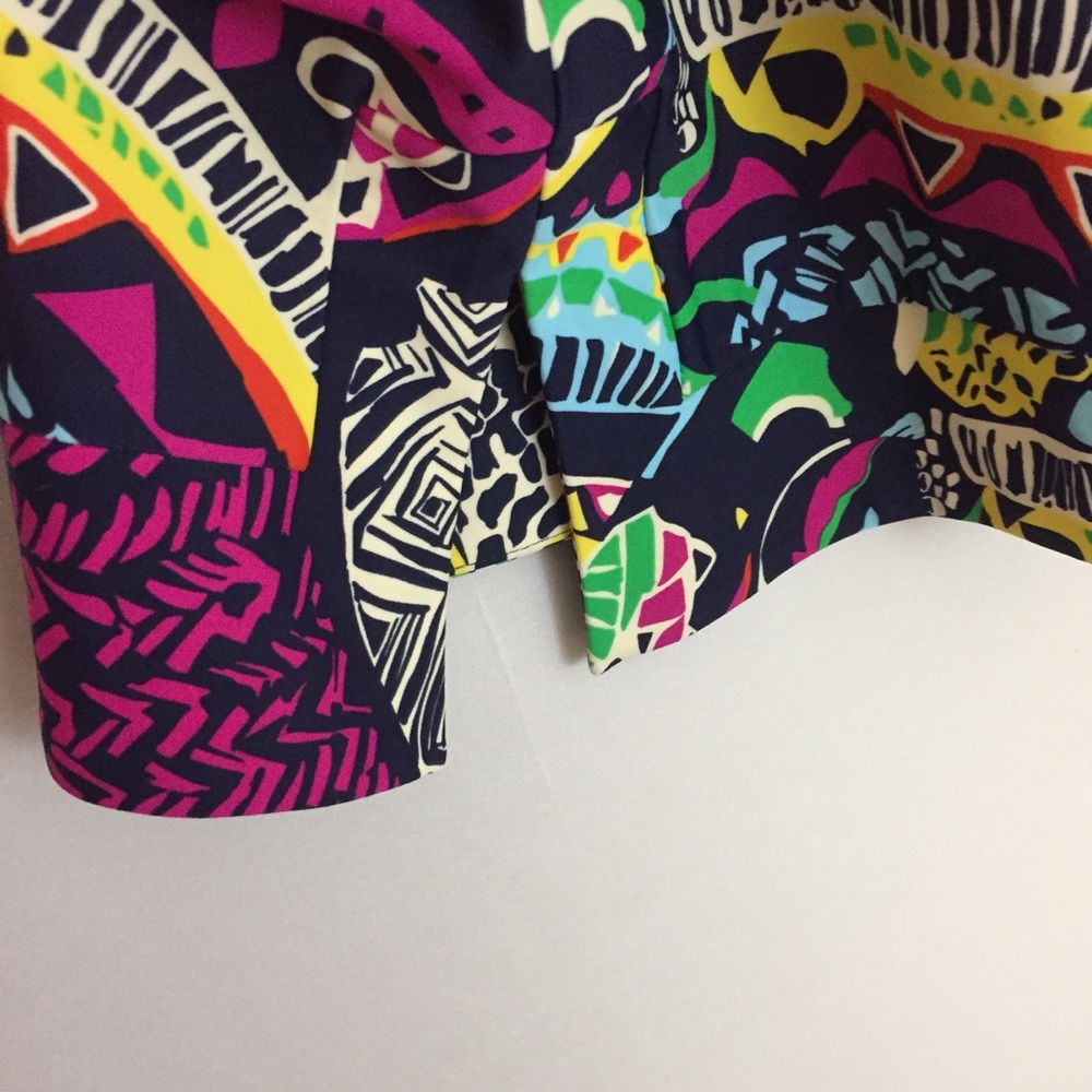 ✨ MAKE OFFER ✨
{JUDE CONNALLY} ABSTRACT PRINTED TUNIC DRESS - Picture 8 of 9